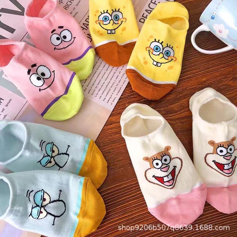 Invisibility Sock Loafer - 4 個ホットかわいいスポンジボブスクエアパンツシリーズローファーソックス夏軽量漫画創造性印刷女性目に見えない靴下