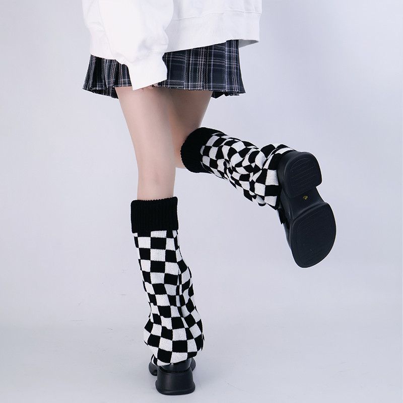 黒白チェック柄レッグウォーマーニットだらしないソックス原宿ゴ - Boot Sock Slouchy のレビューと価格