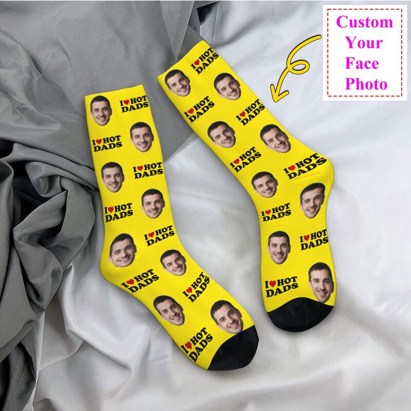 I Love Hot Dads カスタムドレスソックス メン - Dress Sock Men のレビューと価格