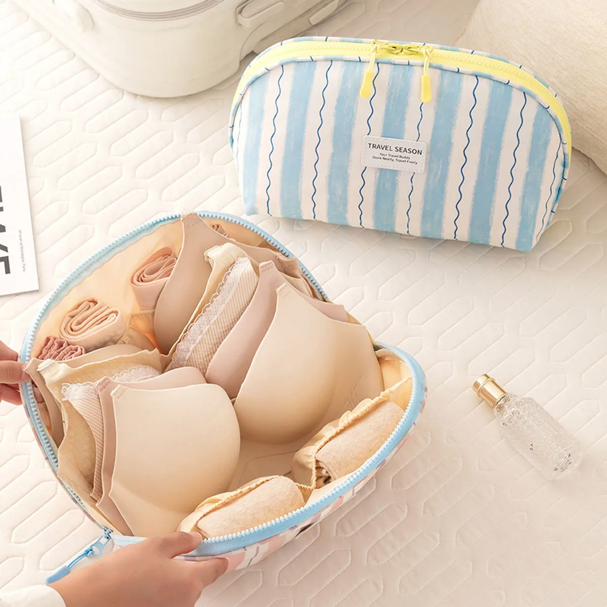 下着収納袋ポータブル多目的トラベルオーガナイザーバッグオック - Sock Organizer Tray のレビューと価格