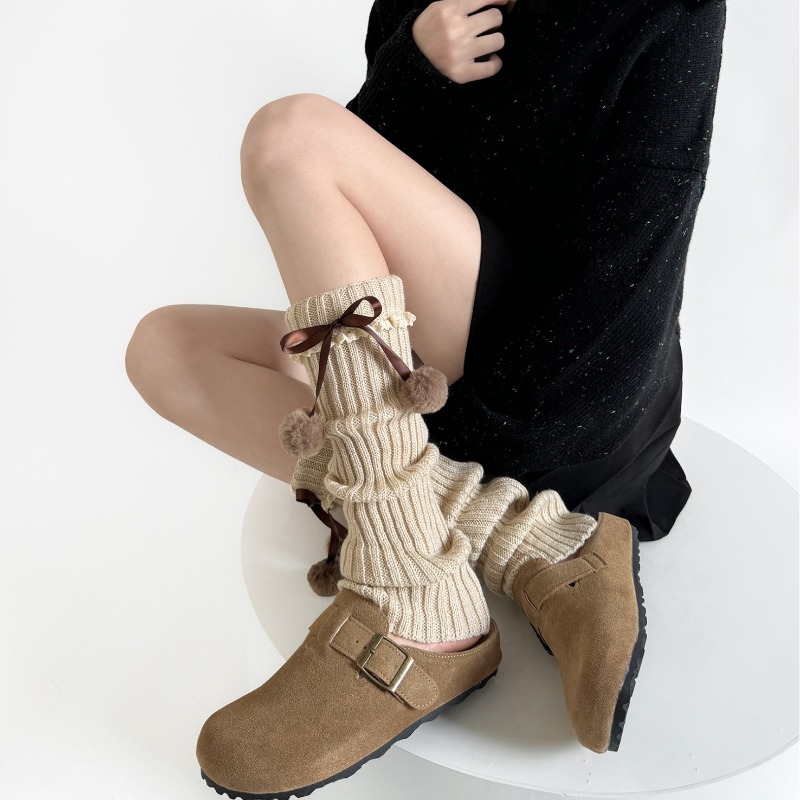 キャメルニットレッグウォーマー、ファーボールボウトリム付きル - Boot Sock Slouchy のレビューと価格