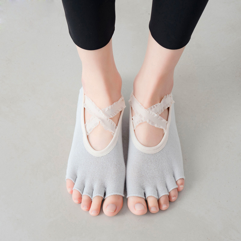 5本指のヨガソックス,レース,クロスストラップ,滑り止め,バ - Toe Sock Split のレビューと価格