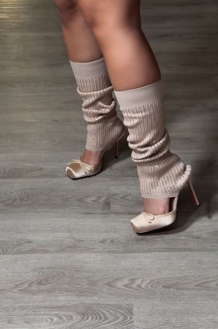 バタフライコンツスクエアトゥニーハイ女性サンダルソックスブー - Knee High Sock Women のレビューと価格